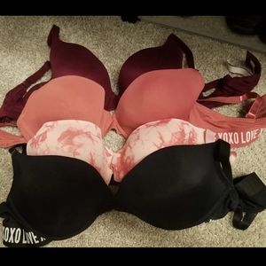4 bras